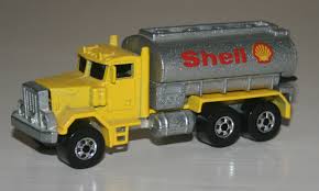 HOT WHEELS PETERBILT SHELL 1979 MALAYSIA.