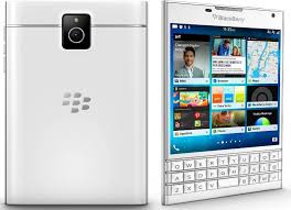 BlackBerry 10 Passport QWERTY White